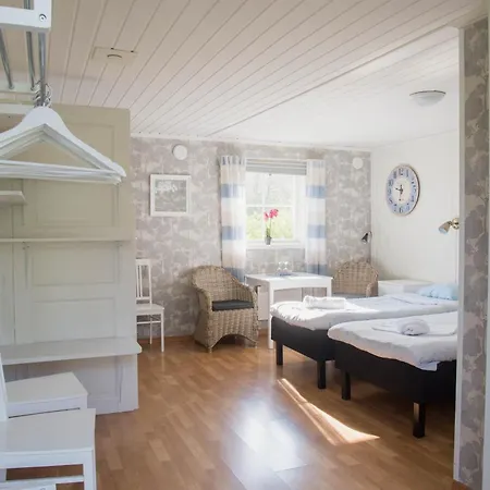 Kastelholms Gaesthem Bed & Breakfast *