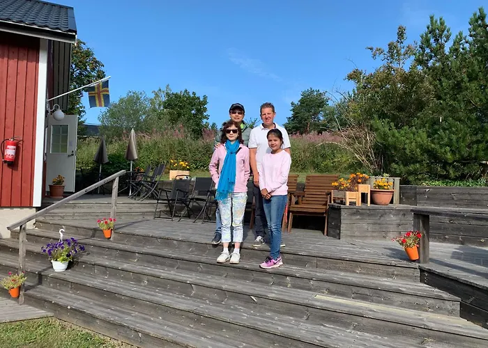 Kastelholms Gaesthem לינה וארוחת בוקר