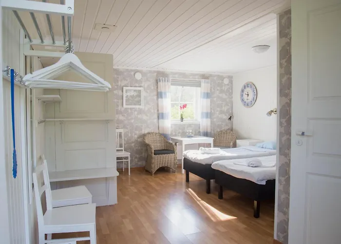 Kastelholms Gaesthem Bed and Breakfast 3*